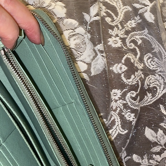 PRADA SAFFIANO LEATHER ZIP AROUND WALLET FRONT BOW AQUAMARINE EUC With COA - Picture 4 of 15